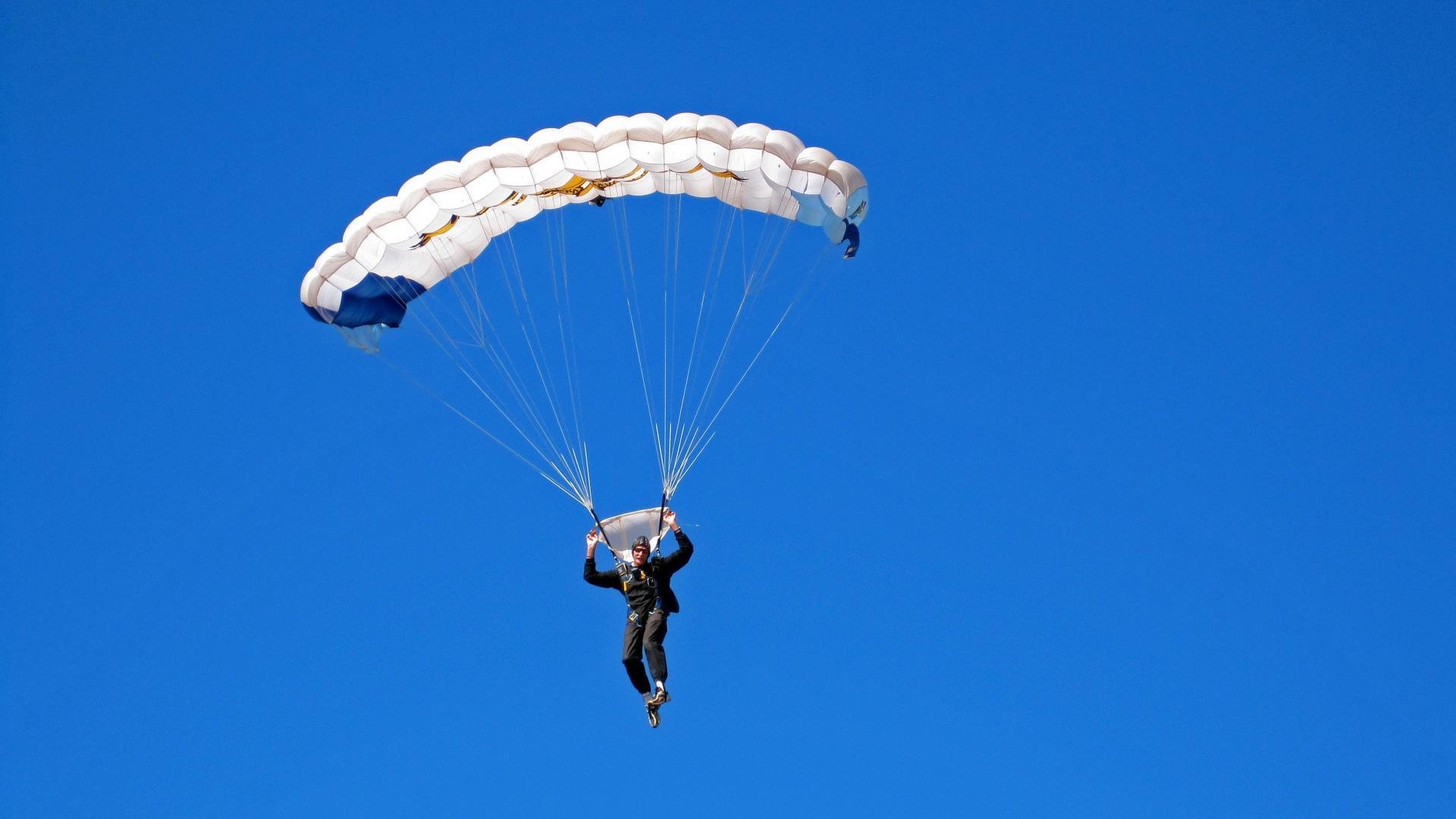 DOTA2操作极限刷新观众认知,dota2刷新技能的英雄